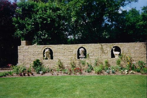 The statues glimpsed through the window openings